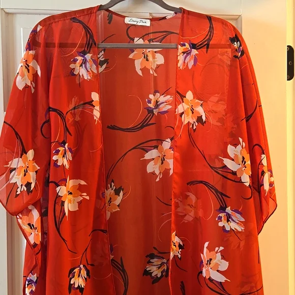 Emory Park Floral Kimono Cover-Up in Red - Picture 5 of 5